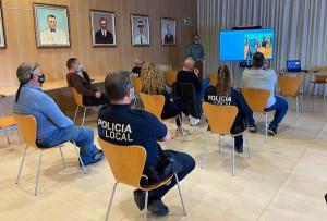 El COPIB forma a miembros de la Polic&iacute;a Local de Sant Josep de sa Talaia en primeros auxilios psicol&oacute;gicos