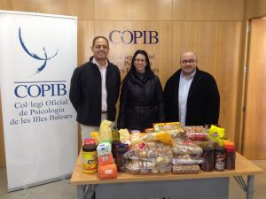 El COPIB lliura a l'&rsquo;Associaci&oacute; Tardor&rsquo; els productes de la recollida solid&agrave;ria