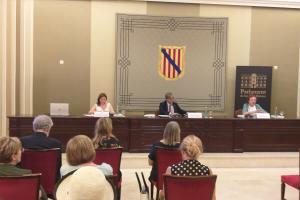 La vocal d'Igualtat i G&egrave;nere del COPIB assisteix a la presentaci&oacute; del primer volum de la col&middot;lecci&oacute; "Estudis", impulsada per l&rsquo;Institut Balear de la Dona