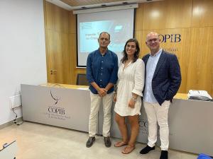 Profesionales de la psicolog&iacute;a de emergencias del COPIB refuerzan sus conocimientos para intervenir en crisis suicidas 