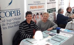 Els serveis i la campanya de precol&middot;legiaci&oacute; del COPIB acaparen l'inter&egrave;s dels participants del  XII F&ograve;rum de l'Ocupaci&oacute; de la UIB