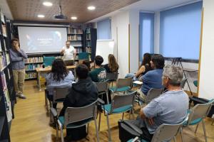 ​El COPIB acull un taller sobre Intel·ligència Artificial i Psicologia per analitzar el seu impacte i aplicacions en l'exercici professional