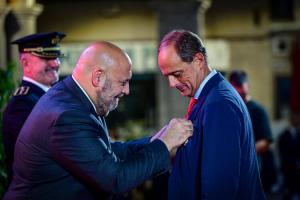 ​L'Ajuntament de Palma distingeix el COPIB amb la Creu al Mèrit Policial amb distintiu blanc