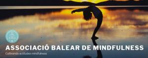 Col&middot;laboraci&oacute; entre el COPIB i l&rsquo;Associaci&oacute; Balear de Mindfulness