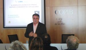 Celebrat el curs 'El model Val&egrave;ncia d'hipnosi desperta: fonaments i aplicacions'