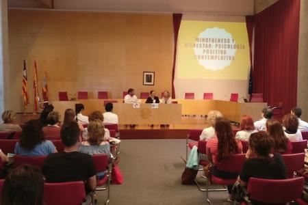 El COPIB apoya la declaraci&oacute;n de menorca como Isla Mindfulness para favorecer el bienestar psicol&oacute;gico de la ciudadan&iacute;a