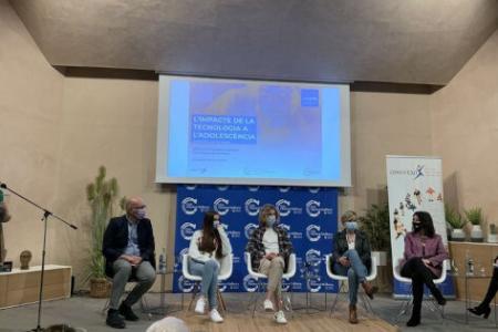 El COPIB asiste a la presentaci&oacute;n del Informe de Unicef sobre el impacto de la tecnolog&iacute;a en la adolescencia