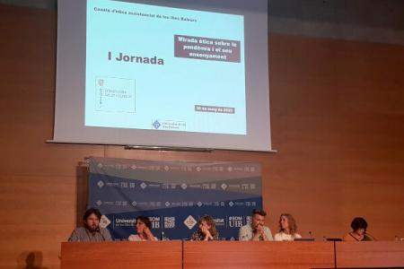 El vocal de Psicolog&iacute;a Cl&iacute;nica del COPIB interviene en la I Jornada del Comit&eacute; de &eacute;tica asistencial de las Illes Balears para analizar la repercusi&oacute;n social de la pandemia