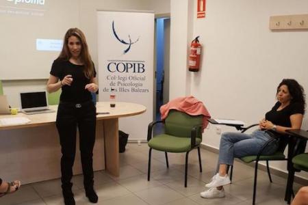 Profesionales de la psicolog&iacute;a de Ibiza se forman en coaching