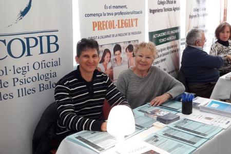 Els serveis i la campanya de precol&middot;legiaci&oacute; del COPIB acaparen l'inter&egrave;s dels participants del  XII F&ograve;rum de l'Ocupaci&oacute; de la UIB