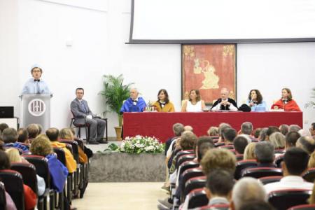 El decano del COPIB asiste a la inauguraci&oacute;n del curso acad&eacute;mico 2022-2023 de la UIB