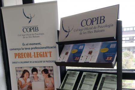 El COPIB informa al alumnado y al profesorado de la Facultad de Psicolog&iacute;a de la UIB sobre las &uacute;ltimas novedades formativas y actividades que promueve 