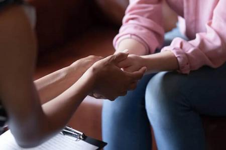 El COPIB rechaza la banalizaci&oacute;n del sufrimiento de las personas que sufren una crisis vital y recuerda que el suicidio no es un juego