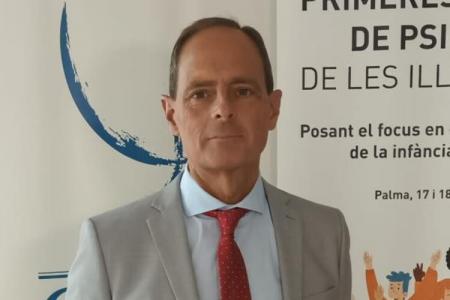 El COPIB destaca la lucha contra la soledad como clave para prevenir el suicidio