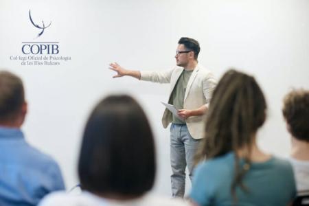 ​De la intervenci&oacute; en addiccions a la intervenci&oacute; amb migrants: la formaci&oacute; del COPIB fins al juny recorre els principals &agrave;mbits de la pr&agrave;ctica psicol&ograve;gica