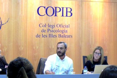El COPIB aborda en un cicle de confer&egrave;ncies les &lsquo;Problem&agrave;tiques actuals a l'escola&rsquo;